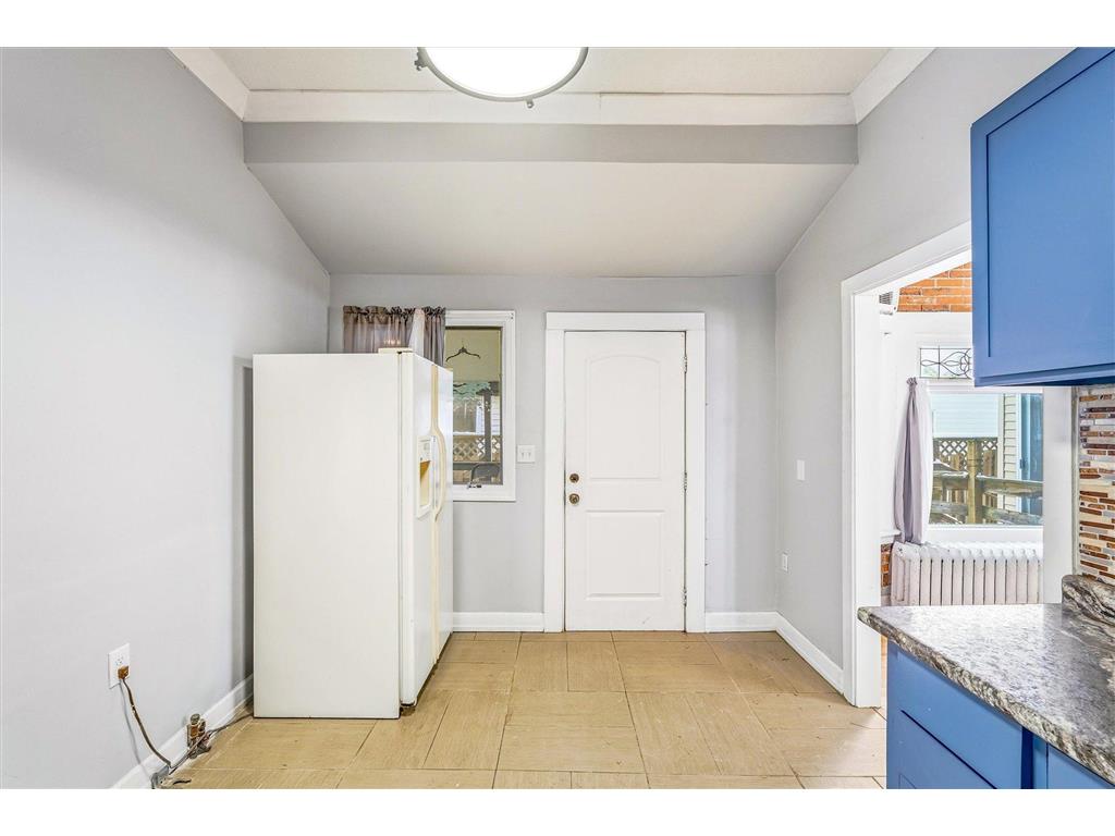 829 Lawson Avenue E Saint Paul MN 55106 7002185 image16