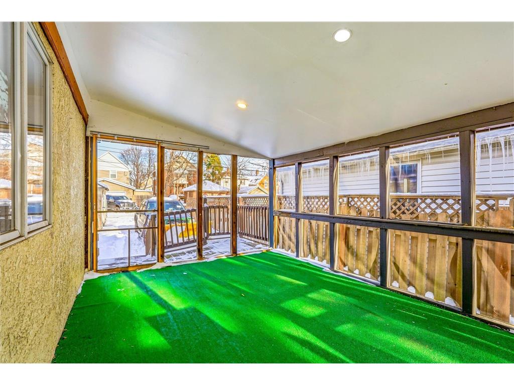 829 Lawson Avenue E Saint Paul MN 55106 7002185 image22