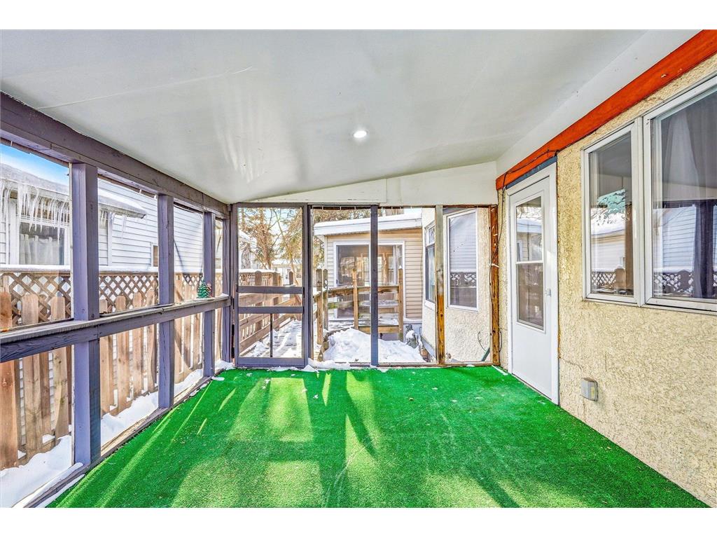 829 Lawson Avenue E Saint Paul MN 55106 7002185 image23