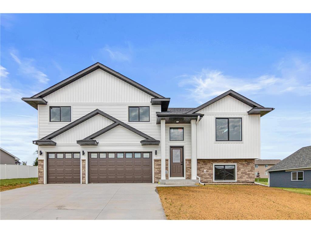 829 N Grant Street Ellsworth WI 54011 7094395 image1