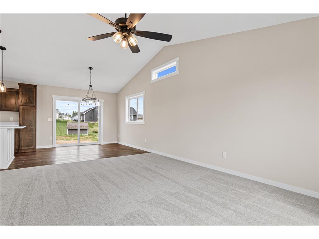829 N Grant Street Ellsworth WI 54011 7094395 image10