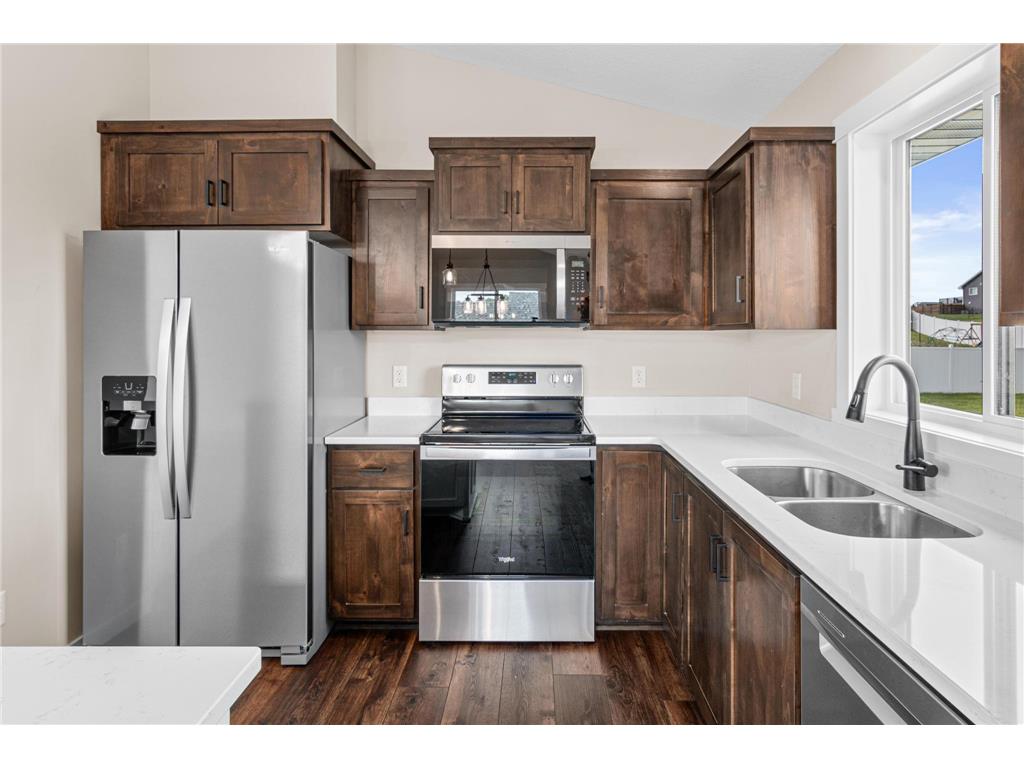 829 N Grant Street Ellsworth WI 54011 7094395 image15