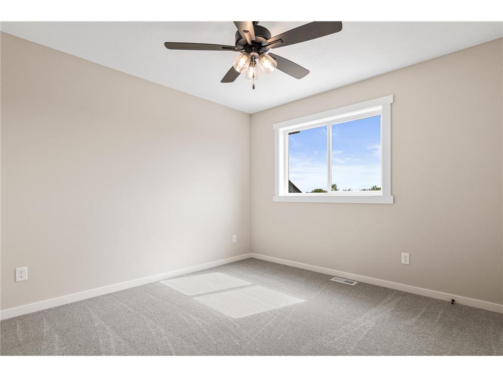 829 N Grant Street Ellsworth WI 54011 7094395 image23