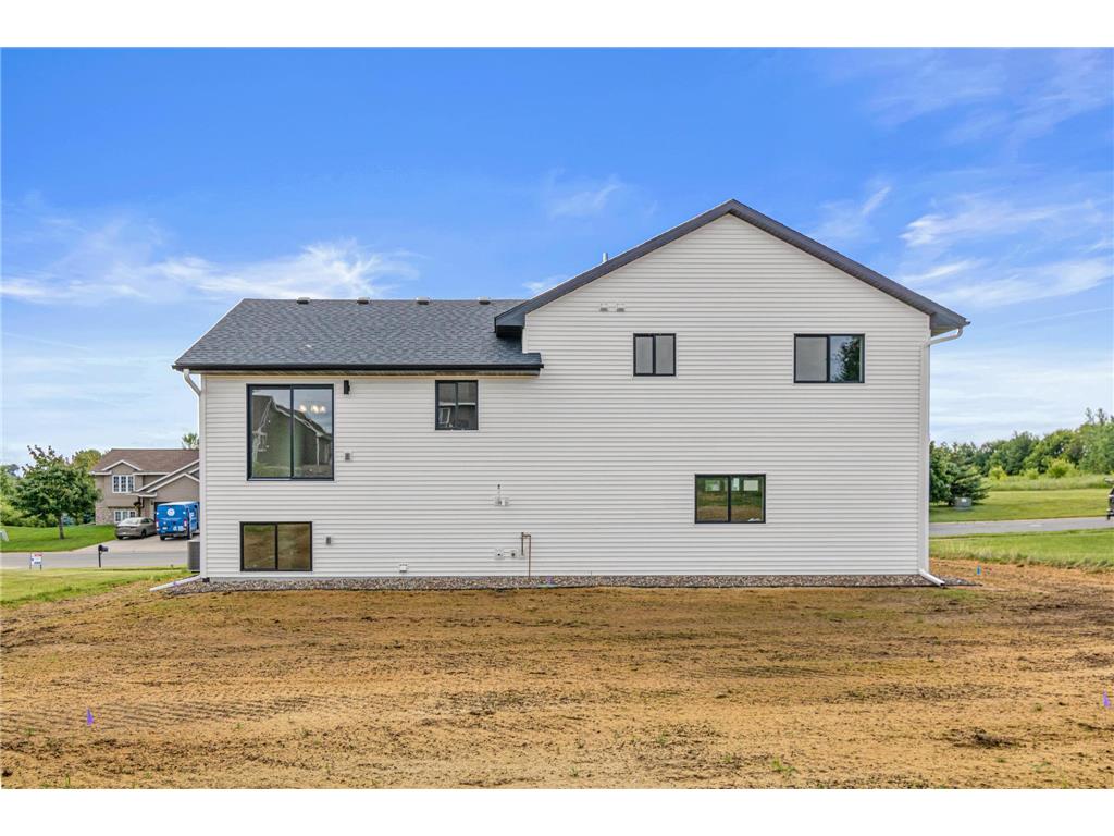 829 N Grant Street Ellsworth WI 54011 7094395 image30