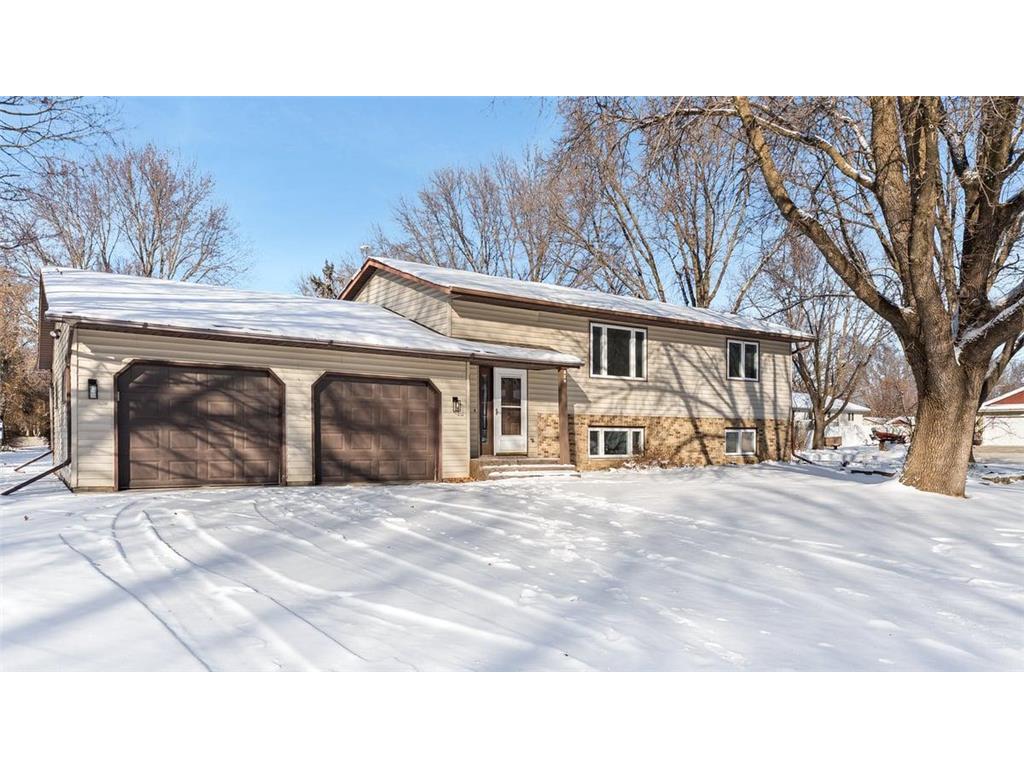829 Pleasantview Drive SE Willmar MN 56201 6824147 image1