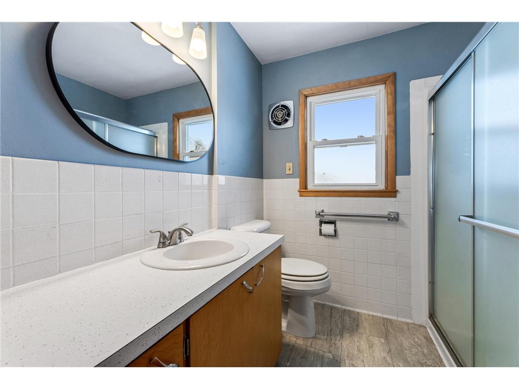 829 S Hill Street Fountain City WI 54629 7013474 image13