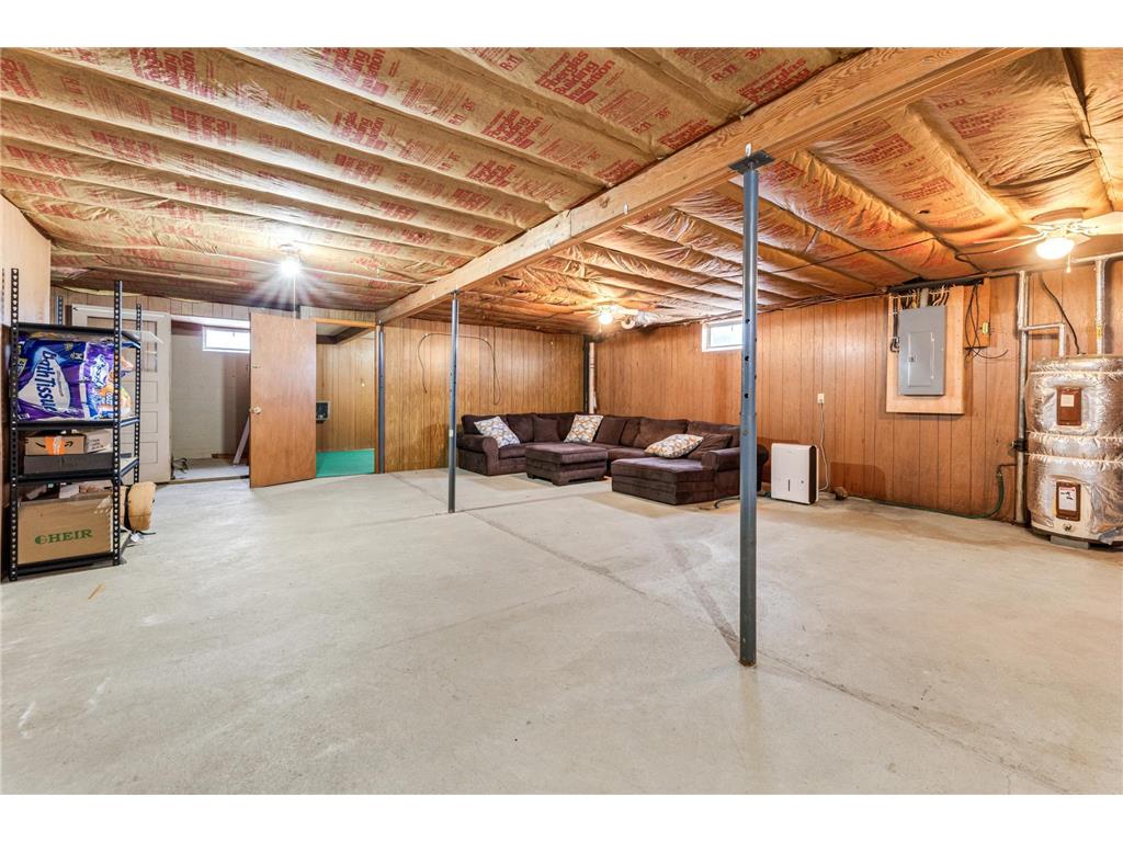 829 S Hill Street Fountain City WI 54629 7013474 image16