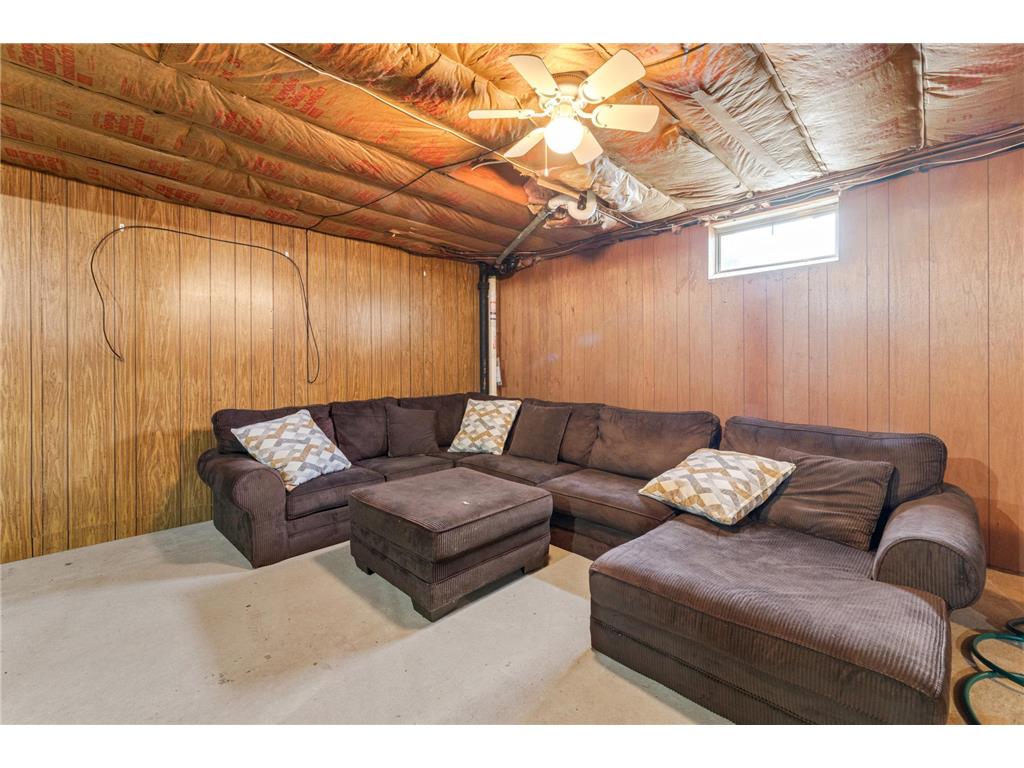 829 S Hill Street Fountain City WI 54629 7013474 image17