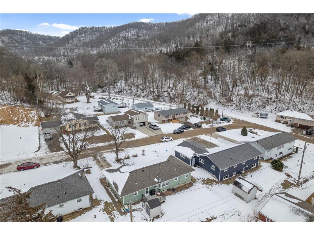 829 S Hill Street Fountain City WI 54629 7013474 image21