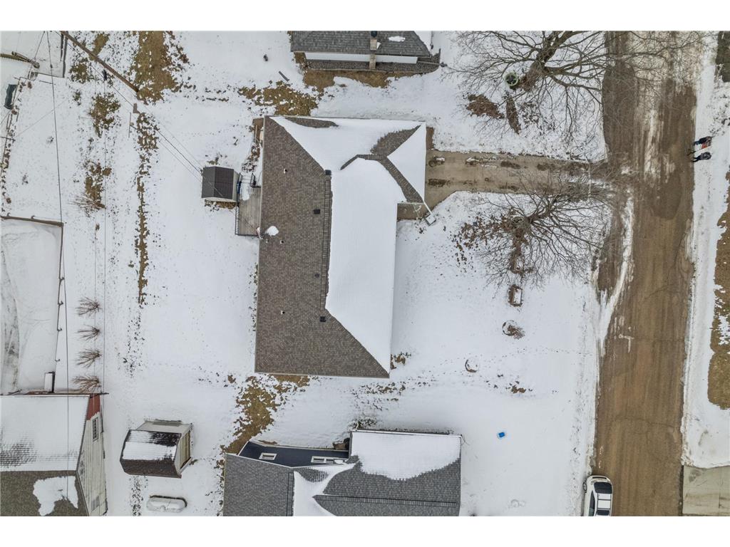 829 S Hill Street Fountain City WI 54629 7013474 image22