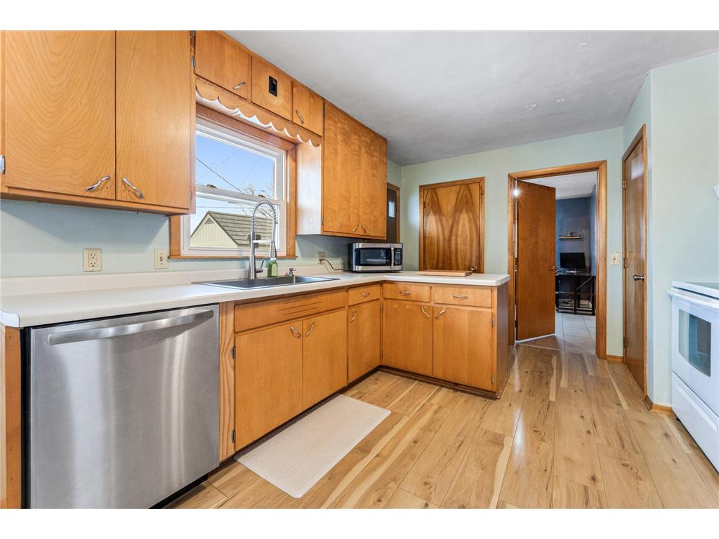 829 S Hill Street Fountain City WI 54629 7013474 image6