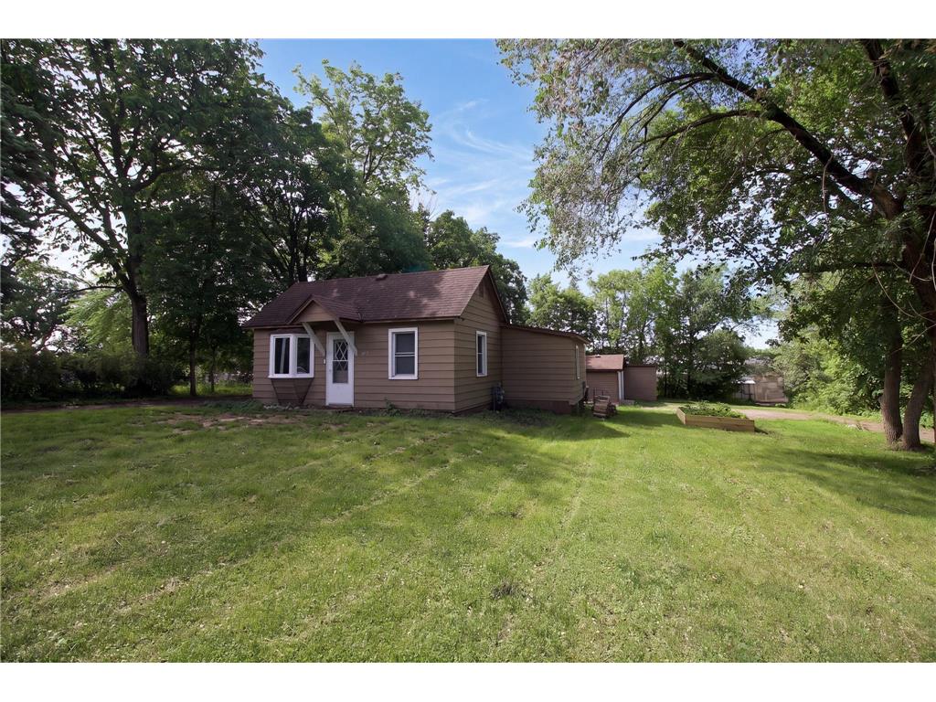 829 Willow Street W Detroit Lakes MN 56501 7091752 image2