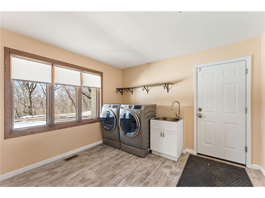 8290 Angus Avenue Inver Grove Heights MN 55077 7081999 image24