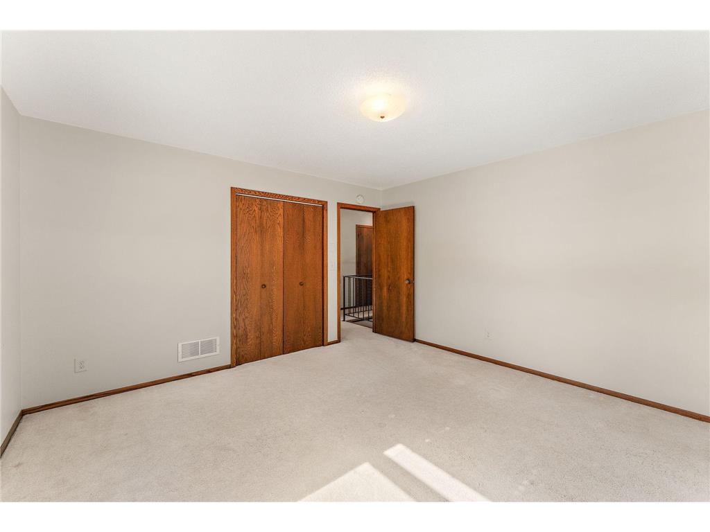 8290 Angus Avenue Inver Grove Heights MN 55077 7081999 image43