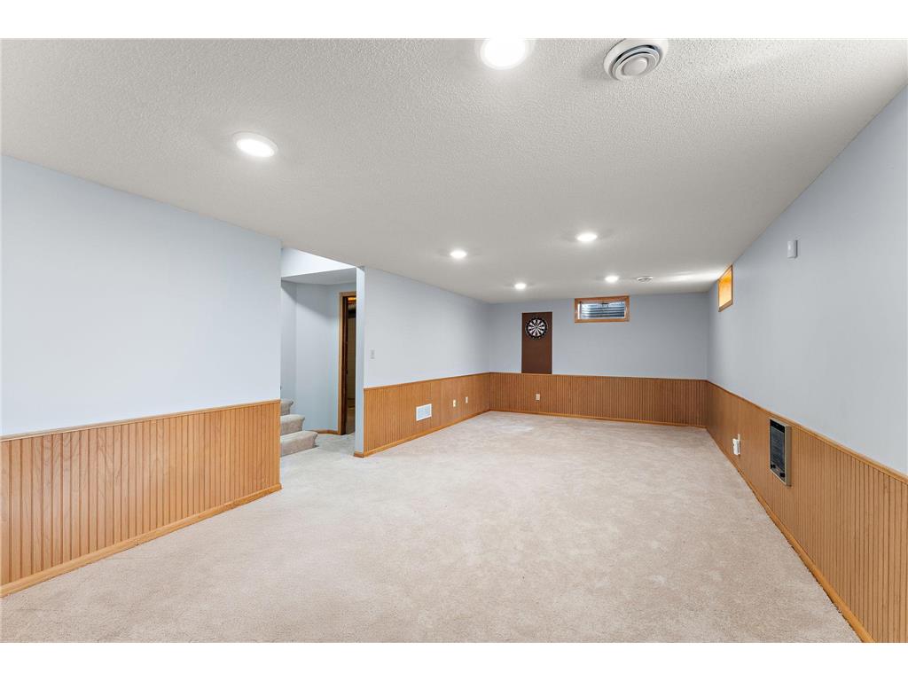 8290 Angus Avenue Inver Grove Heights MN 55077 7081999 image44