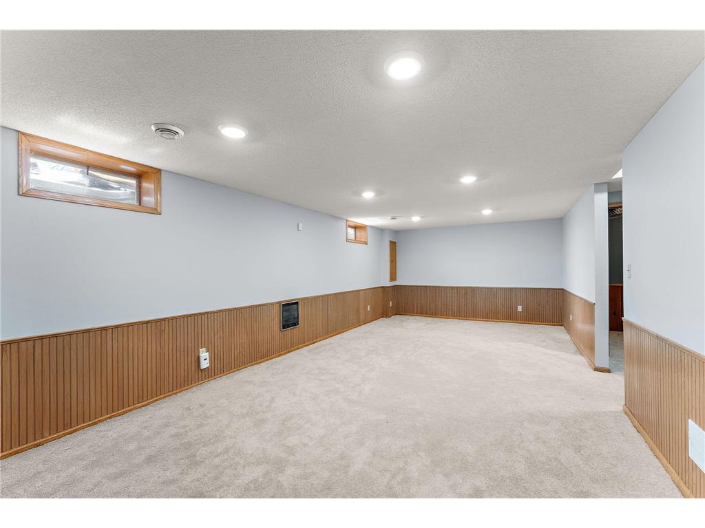 8290 Angus Avenue Inver Grove Heights MN 55077 7081999 image45