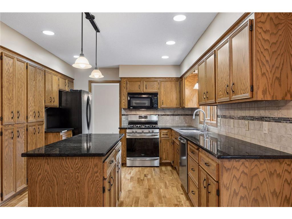 8290 W Lake Court Chanhassen MN 55317 7059576 image13