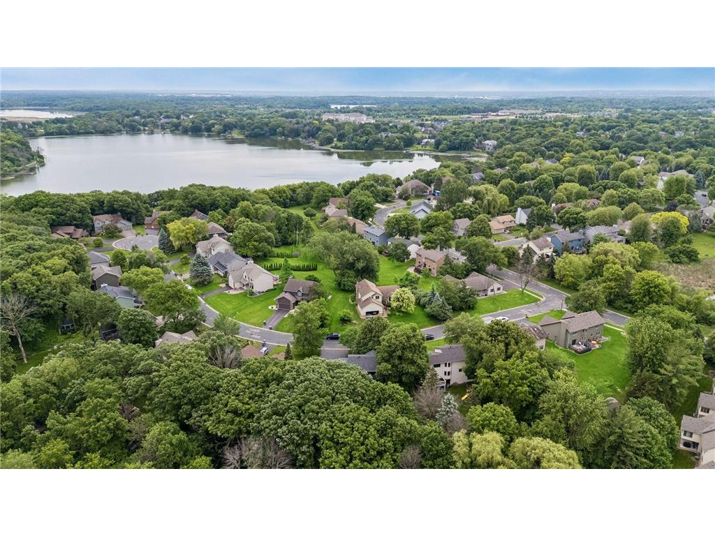 8290 W Lake Court Chanhassen MN 55317 7059576 image2