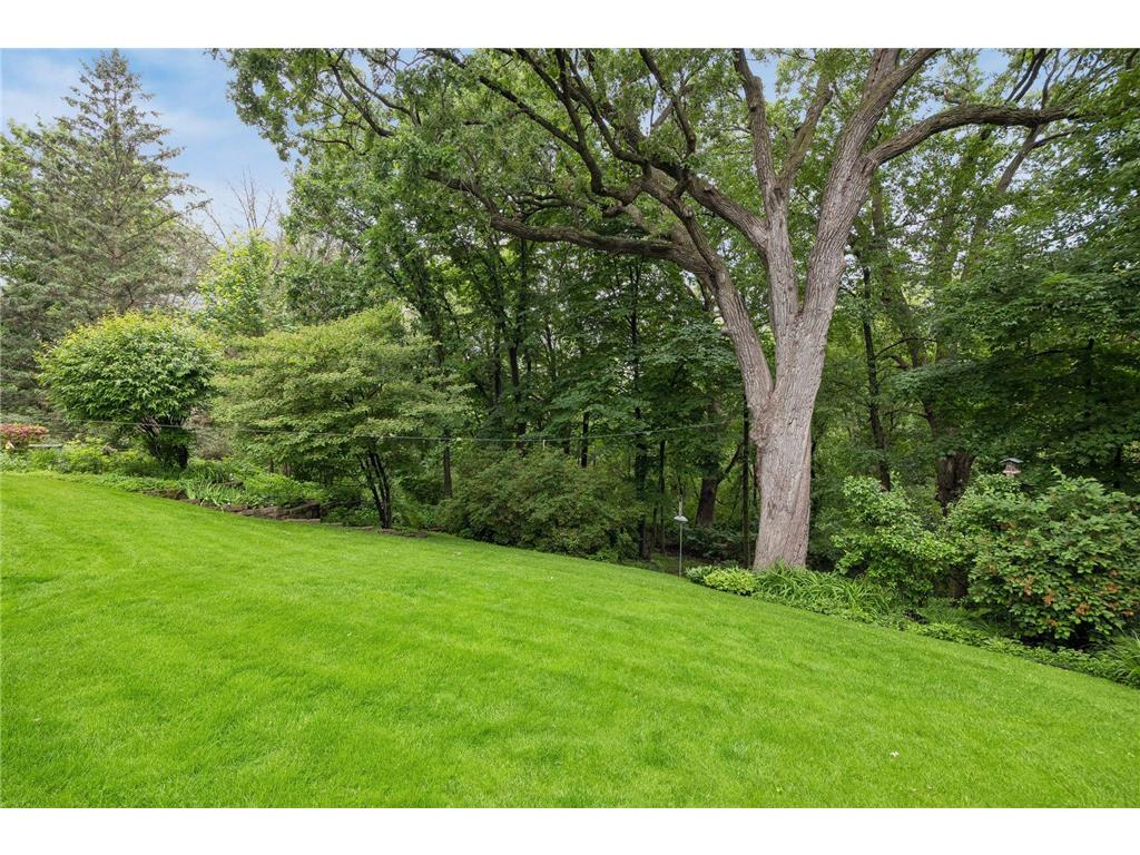 8290 W Lake Court Chanhassen MN 55317 7059576 image30