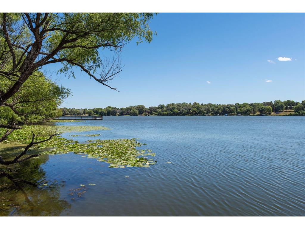 8290 W Lake Court Chanhassen MN 55317 7059576 image35