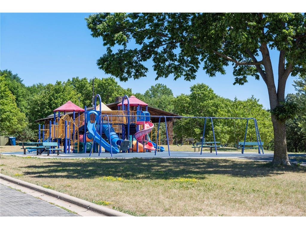 8290 W Lake Court Chanhassen MN 55317 7059576 image36