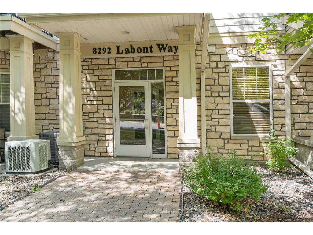 8292 Labont Way 200, Eden Prairie, MN 55344 MLS 6253362 Edina Realty