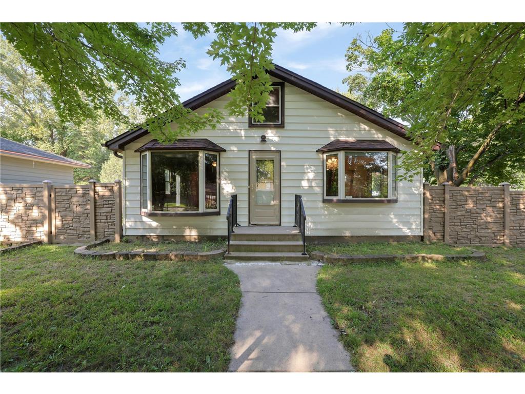 8298 Taylor Street NE Spring Lake Park MN 55432 6590277 image1