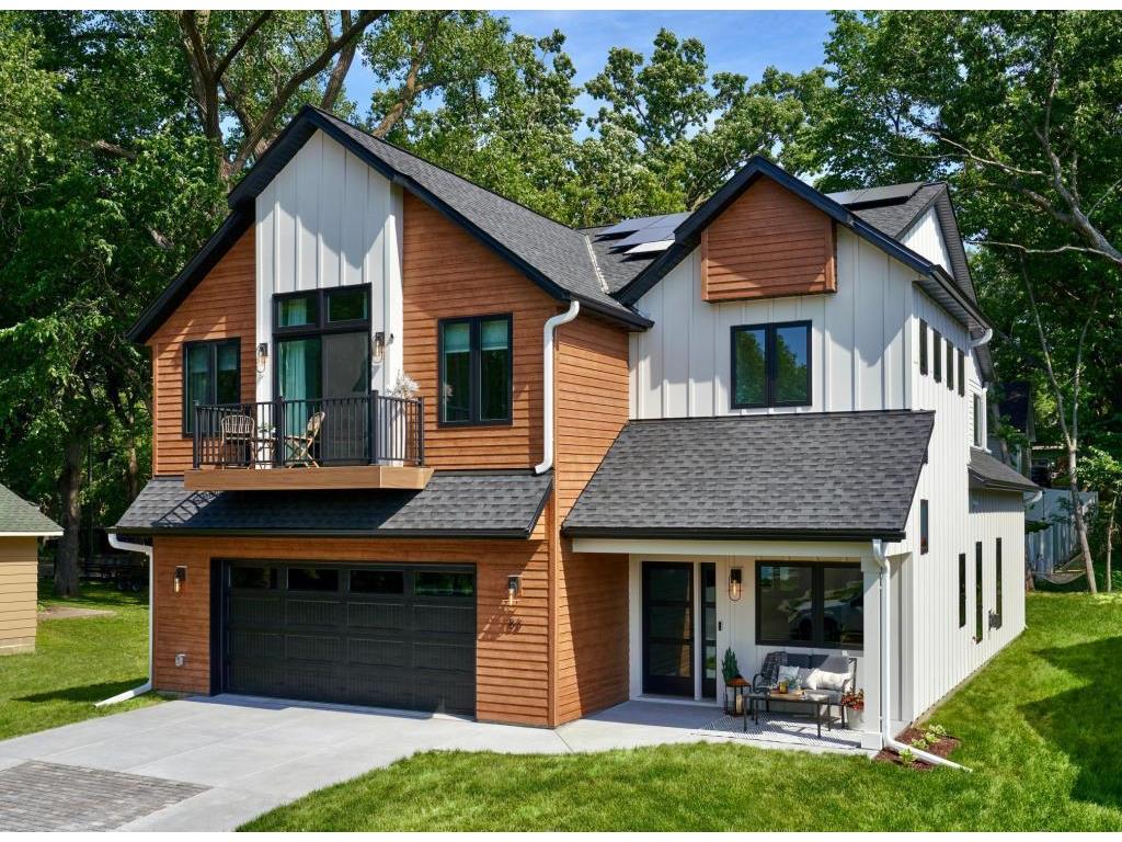 83 Ash Street Mahtomedi MN 55115 - White Bear 6379938 image1