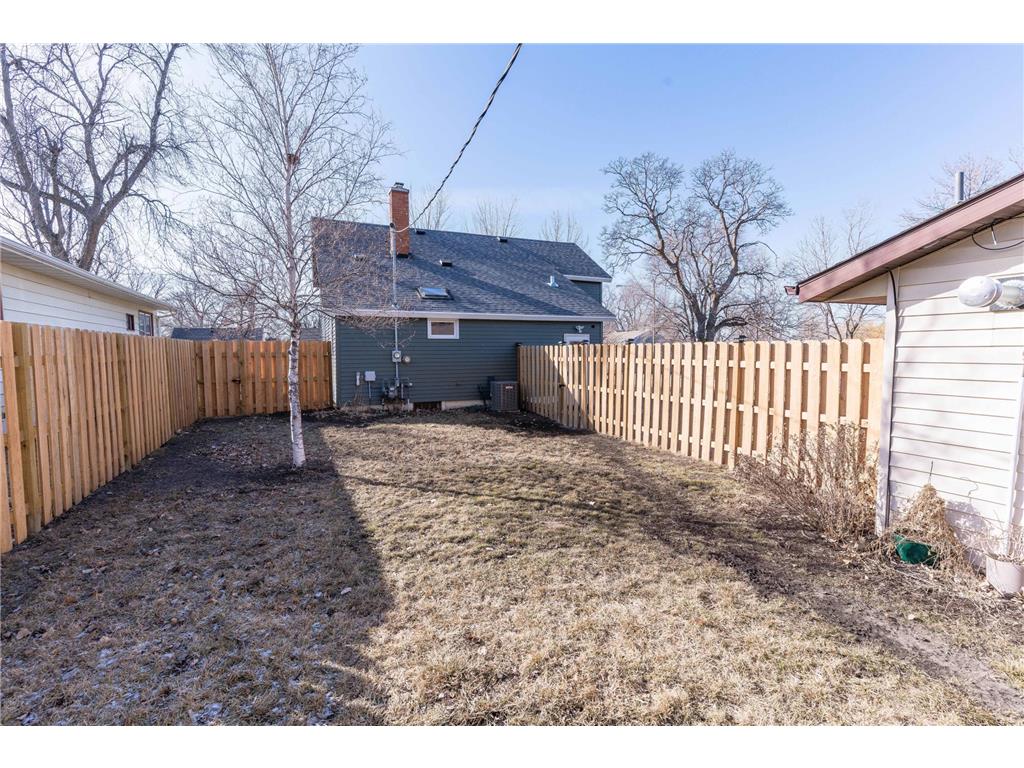 830 12th Street N, Breckenridge, MN, 56520 MLS 6500970 Edina Realty