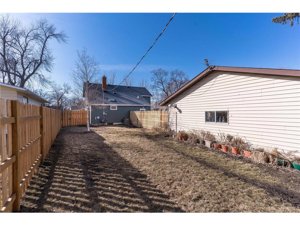 830 12th Street N, Breckenridge, MN, 56520 MLS 6500970 Edina Realty