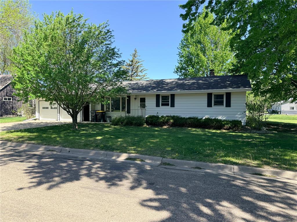 830 Clark Street Walnut Grove MN 56180 7075040 image2