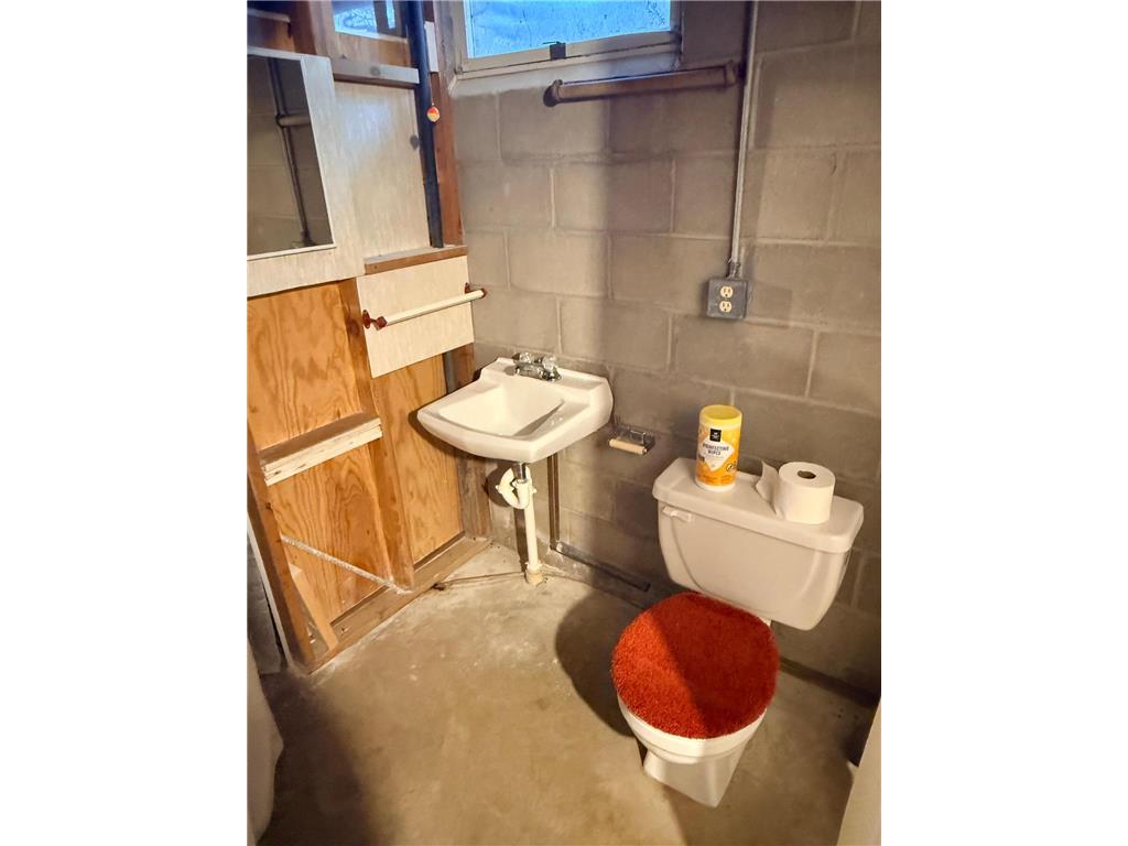 830 Clark Street Walnut Grove MN 56180 7075040 image24