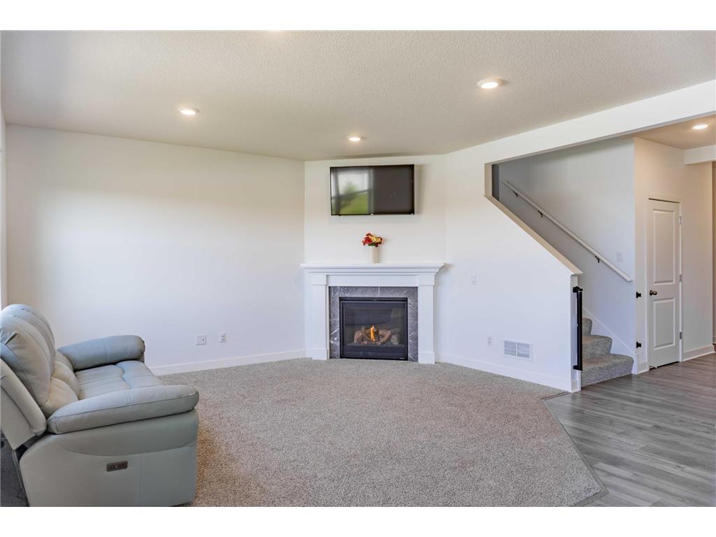 830 Foxglove Terrace Waconia MN 55387 6824001 image26