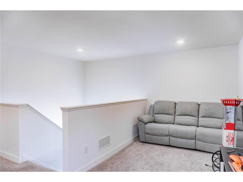 830 Foxglove Terrace Waconia MN 55387 6824001 image34