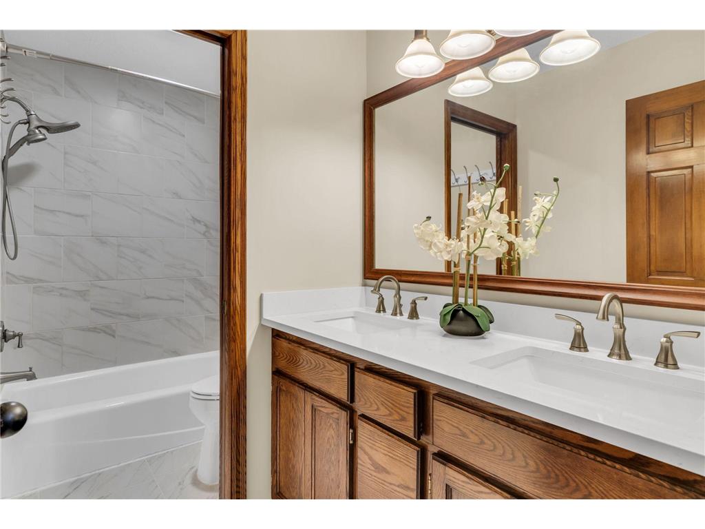 830 Hidden Meadow Trail Eagan MN 55123 7070966 image47