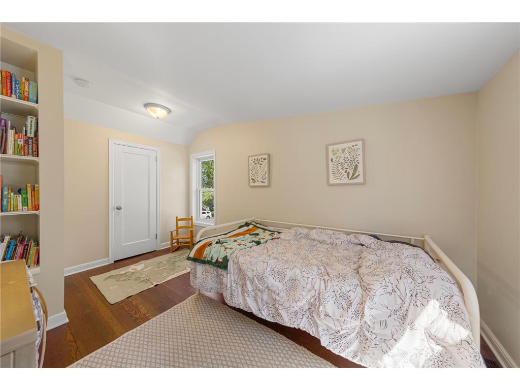 830 Mcknight Road N Maplewood MN 55119 7069005 image17
