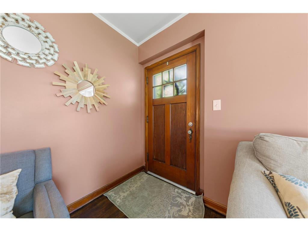 830 Mcknight Road N Maplewood MN 55119 7069005 image2
