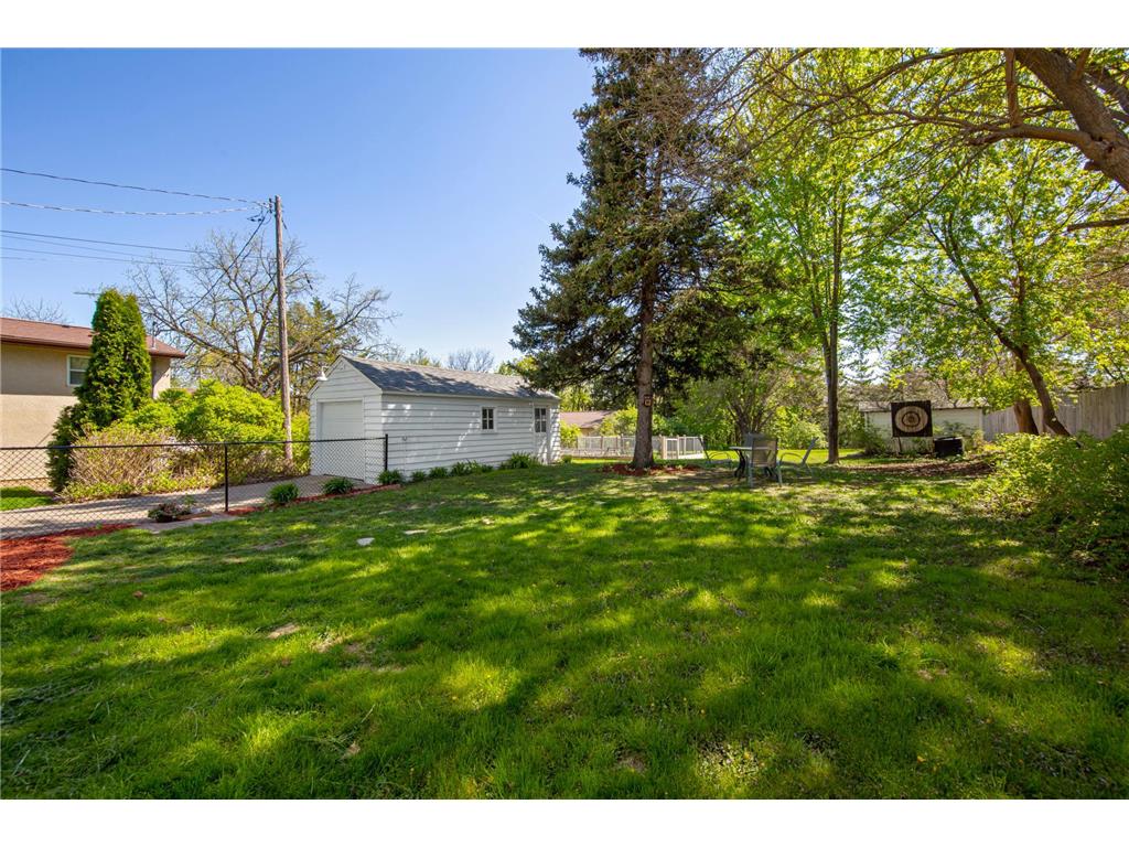 830 Mcknight Road N Maplewood MN 55119 7069005 image27