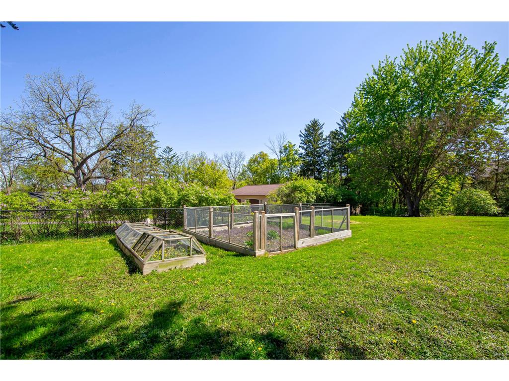 830 Mcknight Road N Maplewood MN 55119 7069005 image28