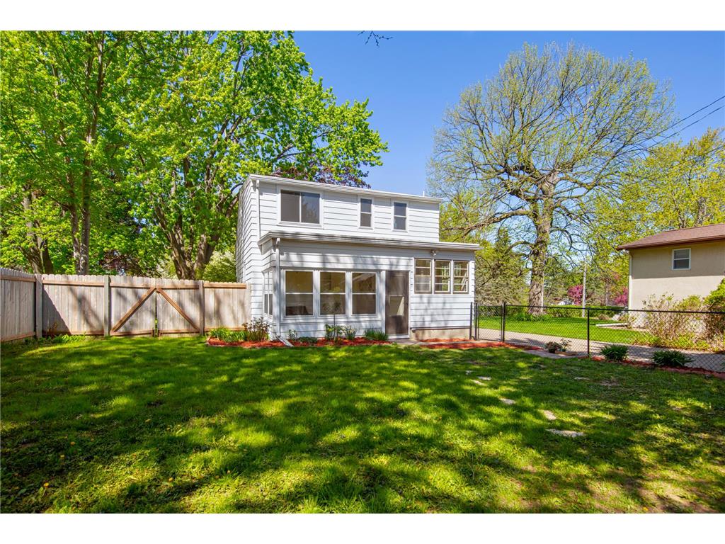 830 Mcknight Road N Maplewood MN 55119 7069005 image32