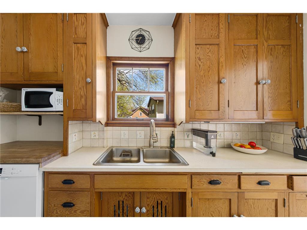 830 Mcknight Road N Maplewood MN 55119 7069005 image8