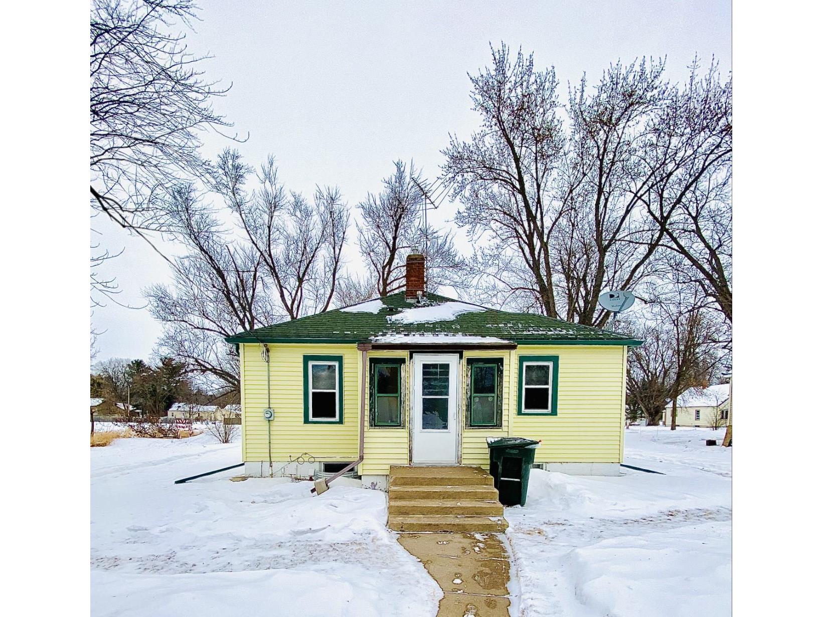 830 W 3rd Street, Rush City, MN, 55069 MLS 6149914 Edina Realty