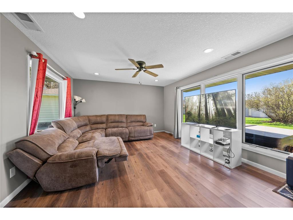 830 W 4th Street Rush City MN 55069 7039695 image6