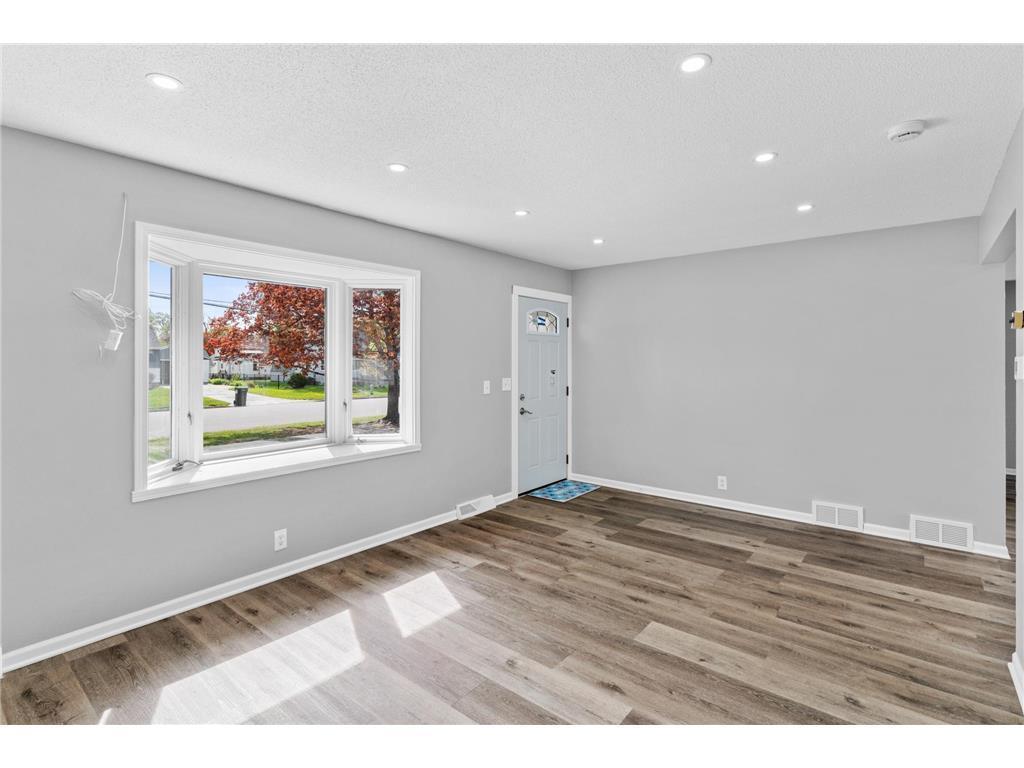 8300 16th Avenue S Bloomington MN 55425 7087494 image11
