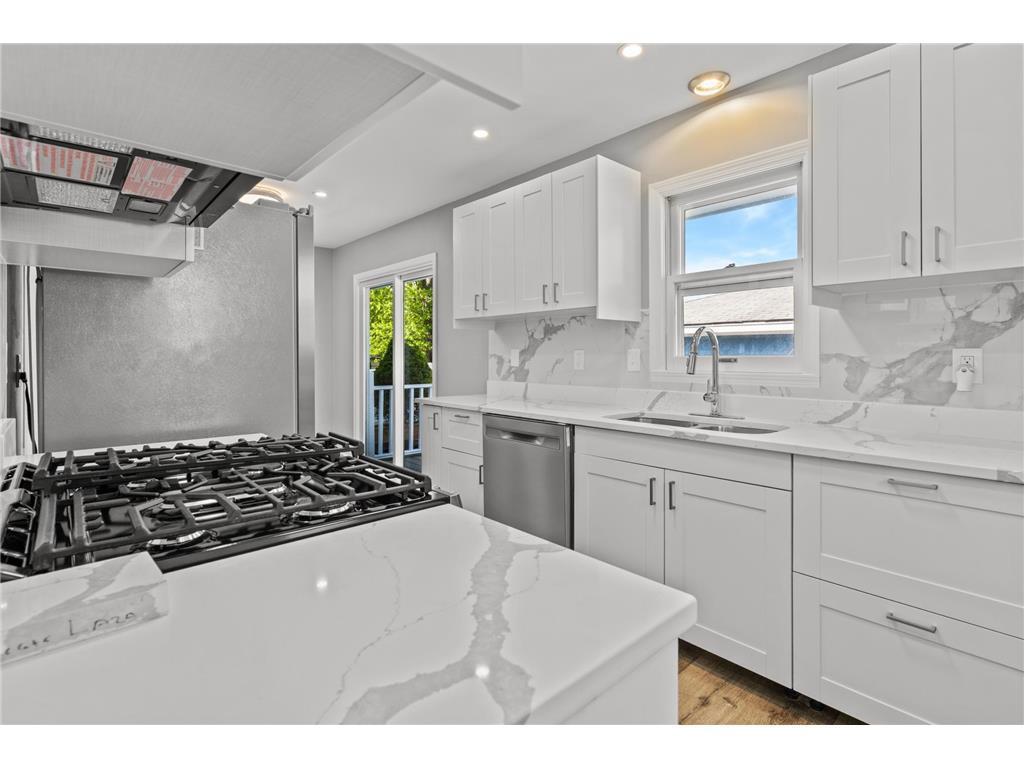 8300 16th Avenue S Bloomington MN 55425 7087494 image9