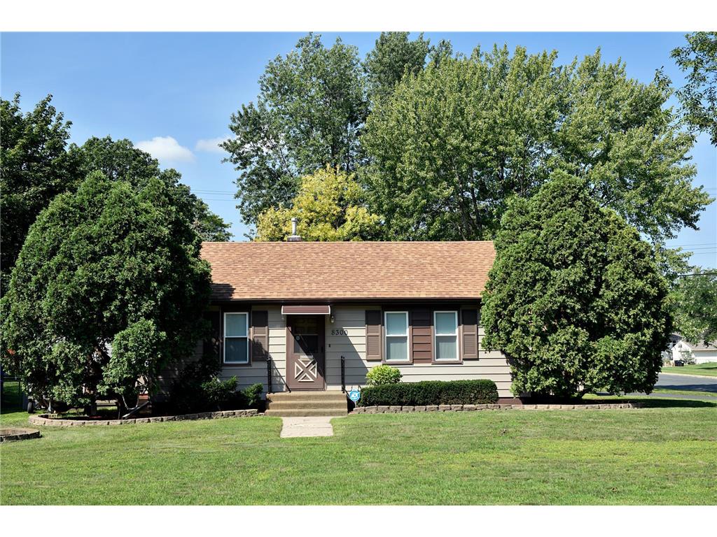 8300 1st Avenue S Bloomington MN 55420 6416393 image1