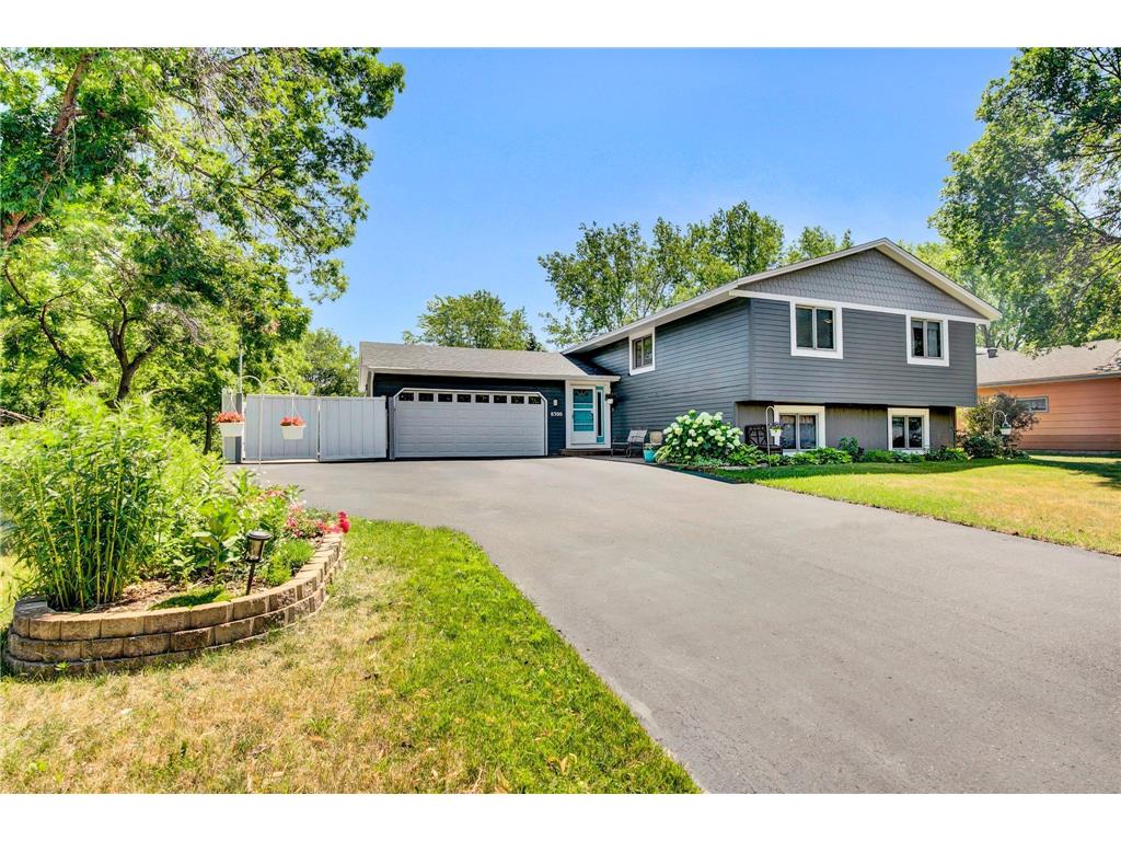 8300 Penn Avenue N, Brooklyn Park, MN 55444 MLS 6226876 Edina Realty