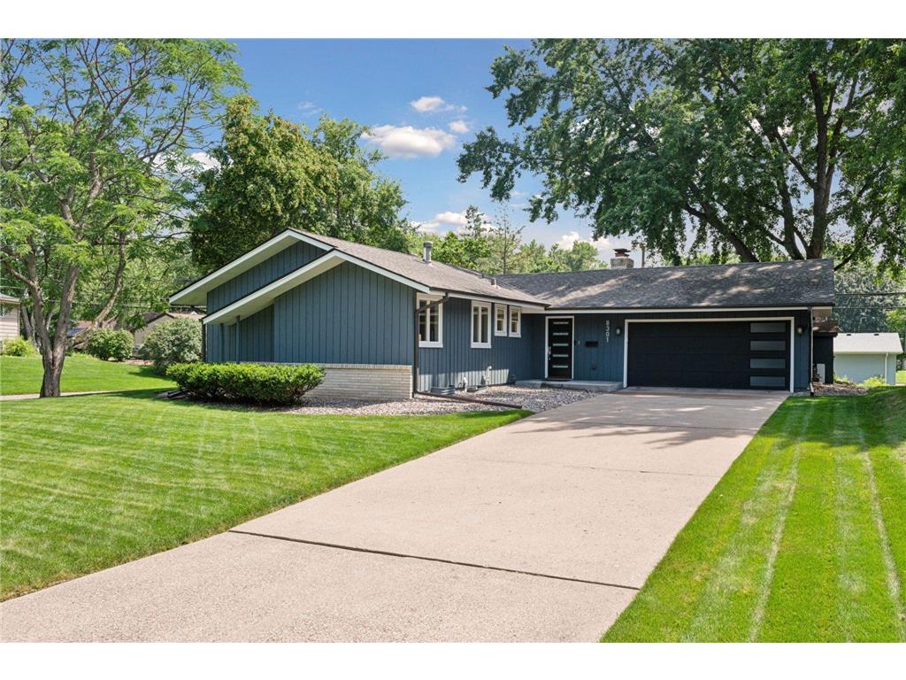 8301 33rd Avenue N Crystal MN 55427 6758368 image1