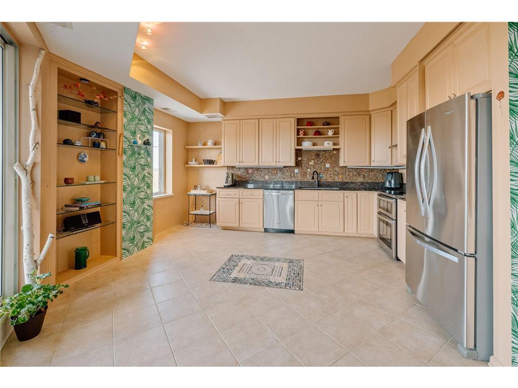 8301 Creekside Circle #560 Bloomington MN 55437 - Normandale 7062426 image12