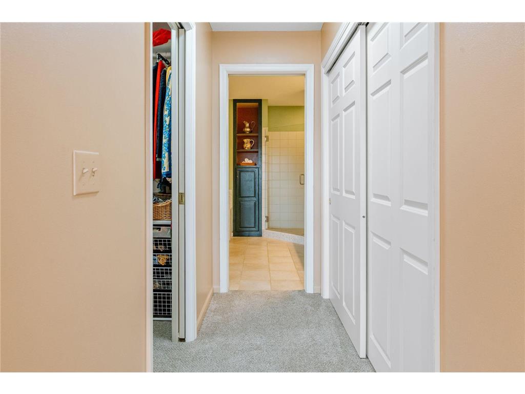 8301 Creekside Circle #560 Bloomington MN 55437 - Normandale 7062426 image19